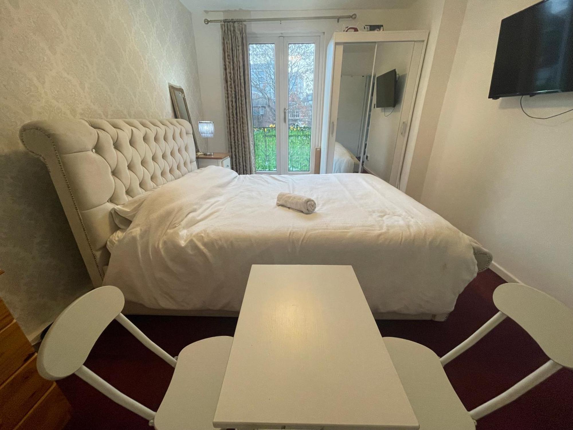 Room With Kitchen In Central Лондон Екстер'єр фото